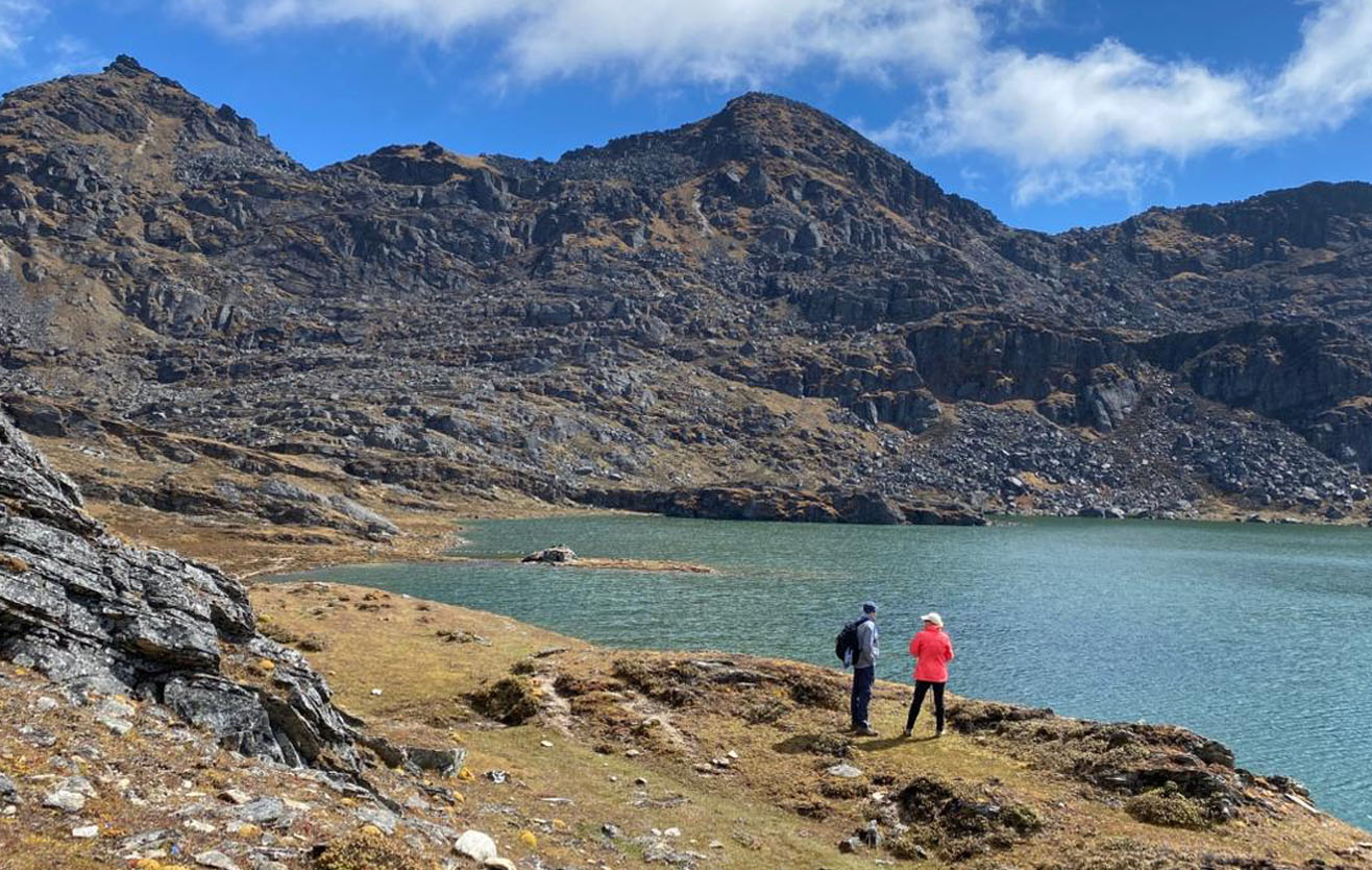 Trekking in Bhutan: 5 best trekking Routes for 2025