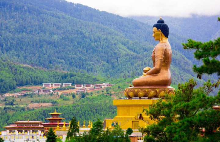 Exploring the Himalayas: Bhutan or Nepal? 10 Must - Know Differences