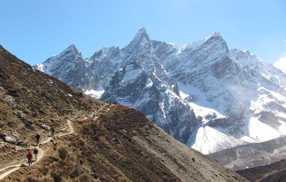 108-trekking-in-manaslu