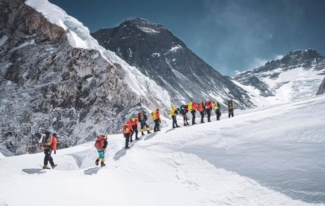 Kami Rita scales Everest 25 times